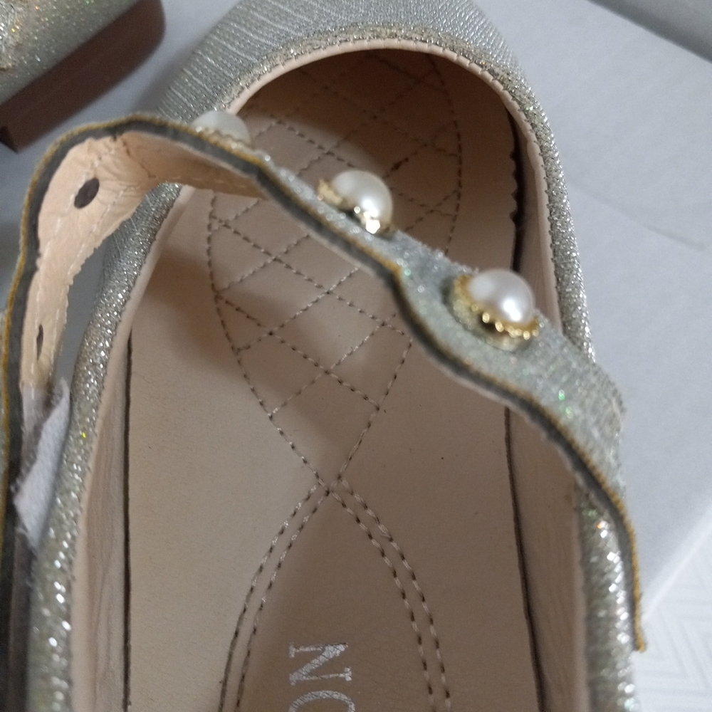 🔥Kids Fashion Brand Pearl-Embellished Gold Sparkle Formal Shoes Size 34 Girl - Picture 4 of 11